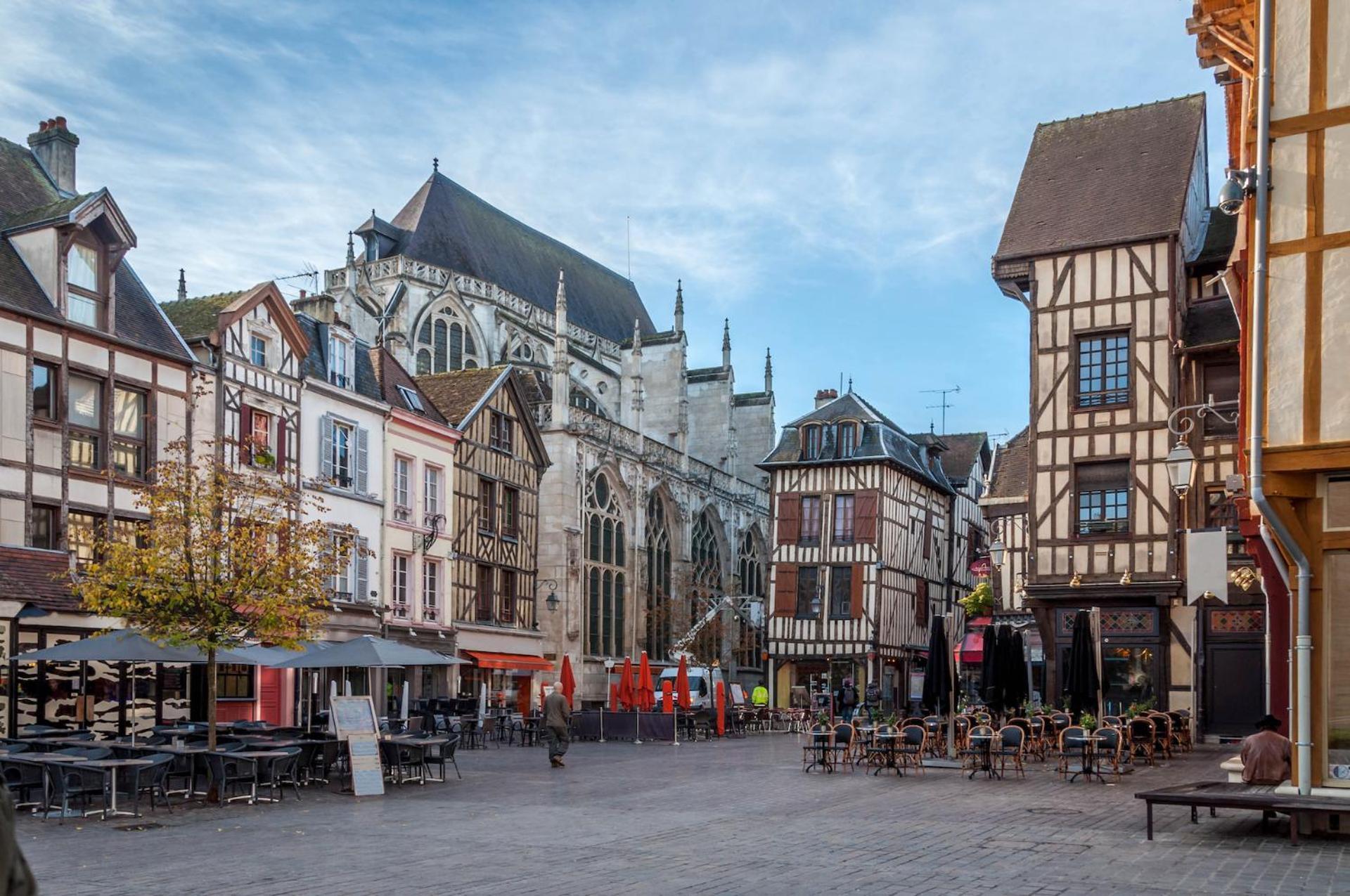 Spacieux & Lumineux Avec Smart Tv Et Wi-Fi Rapide Troyes Esterno foto
